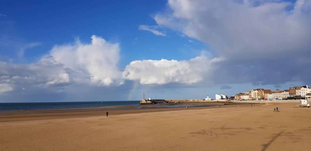 Trinity Square, Margate Apartment Luaran gambar